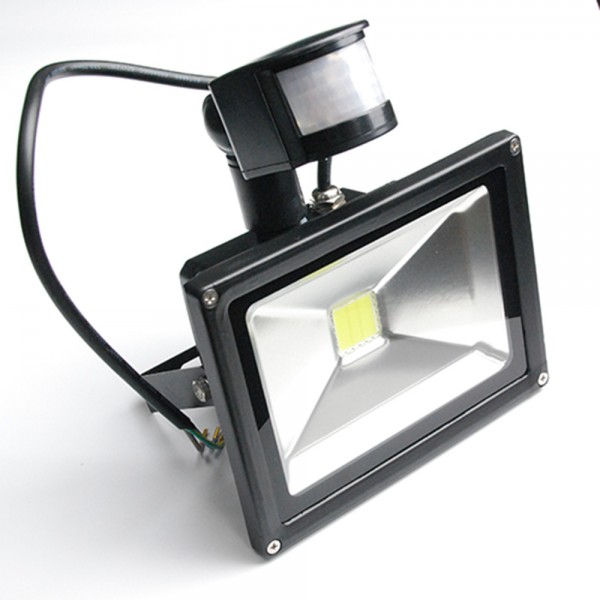 Sonderpreis - 30 Watt LED Außenstrahler - Flutlicht mit einstellbarem Infrarot Bewegungssensor PIR